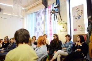 photo/e303d32d-7ed3-4c9c-bcd1-4e2f91abc828-3